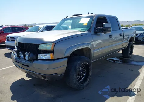 2007 Chevrolet Silverado 2500Hd Classic Lt3 z USA, uszkodzony, nr VIN 1GCHK23D87F175207